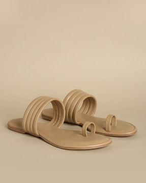 quilted toe-ring flat sandals