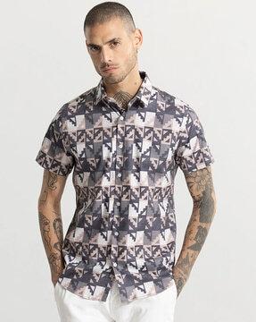 quirky triangle print regular fit shirt