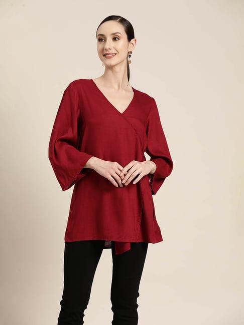 qurvii maroon regular fit top