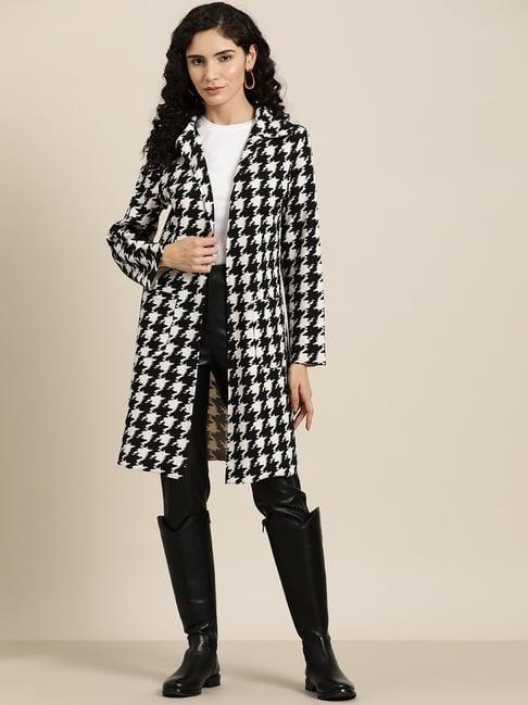 qurvii black & white printed coat