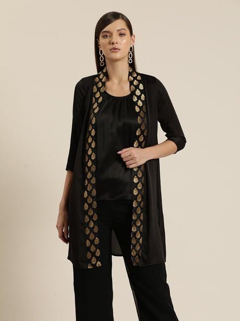 qurvii black shrug