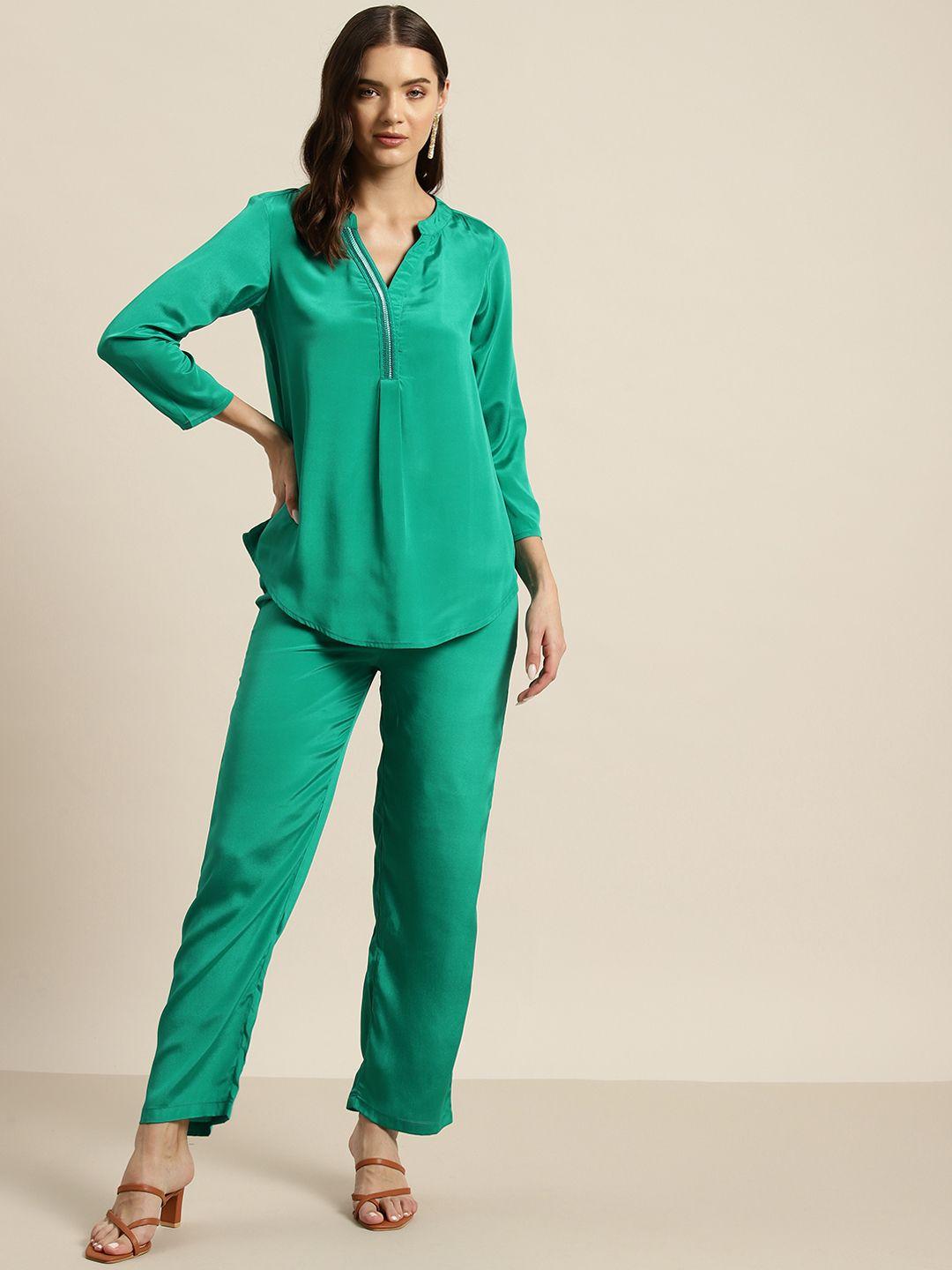 qurvii sequinned shirt with trousers