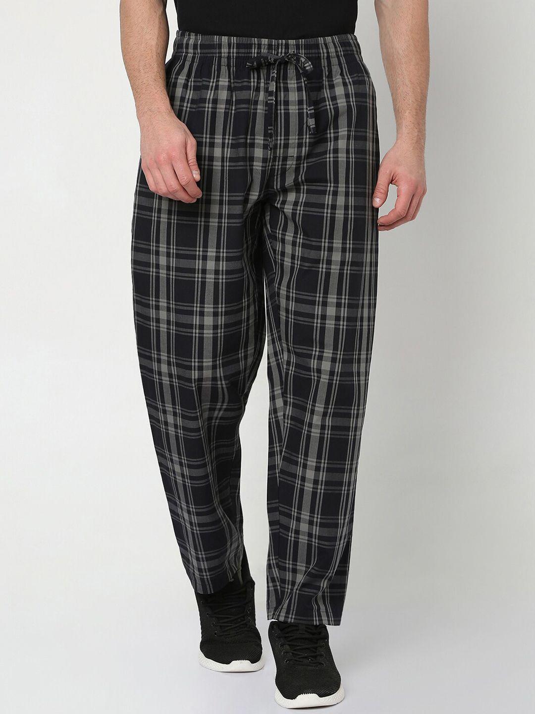 r&b men checked cotton mid-rise track pants