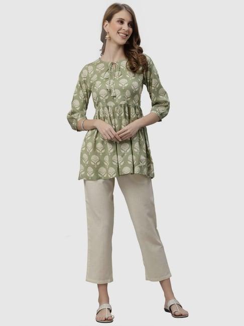 ragavi green & white cotton floral print kurti pant set