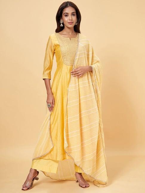rangmanch by pantaloons yellow embroidered kurta palazzo set with dupatta