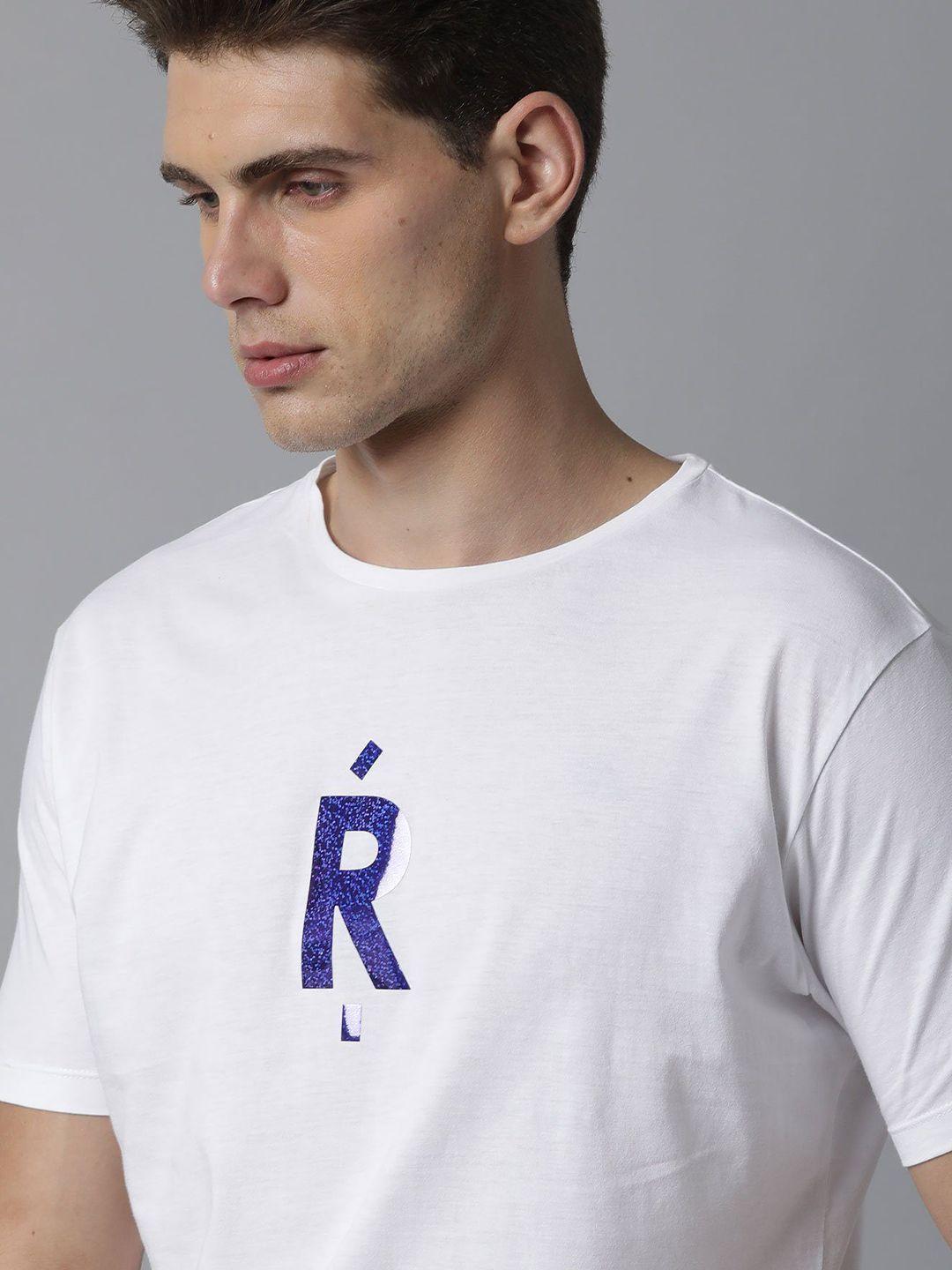 rare rabbit men white & navy blue brand logo slim fit t-shirt