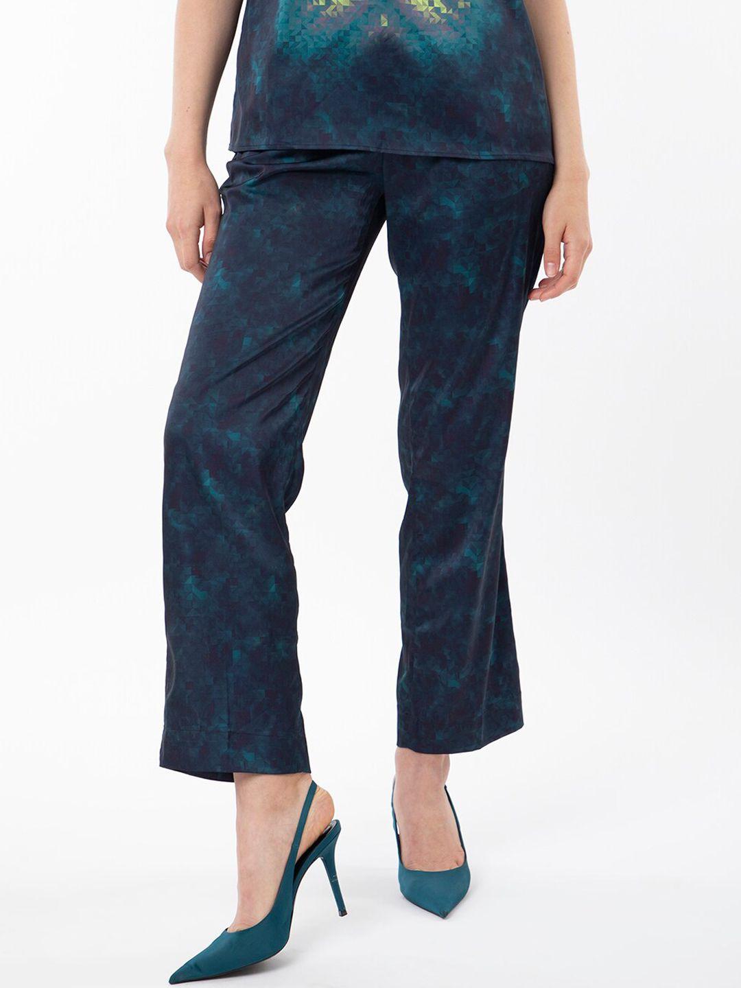 rareism women abstract printed slim fit trousers