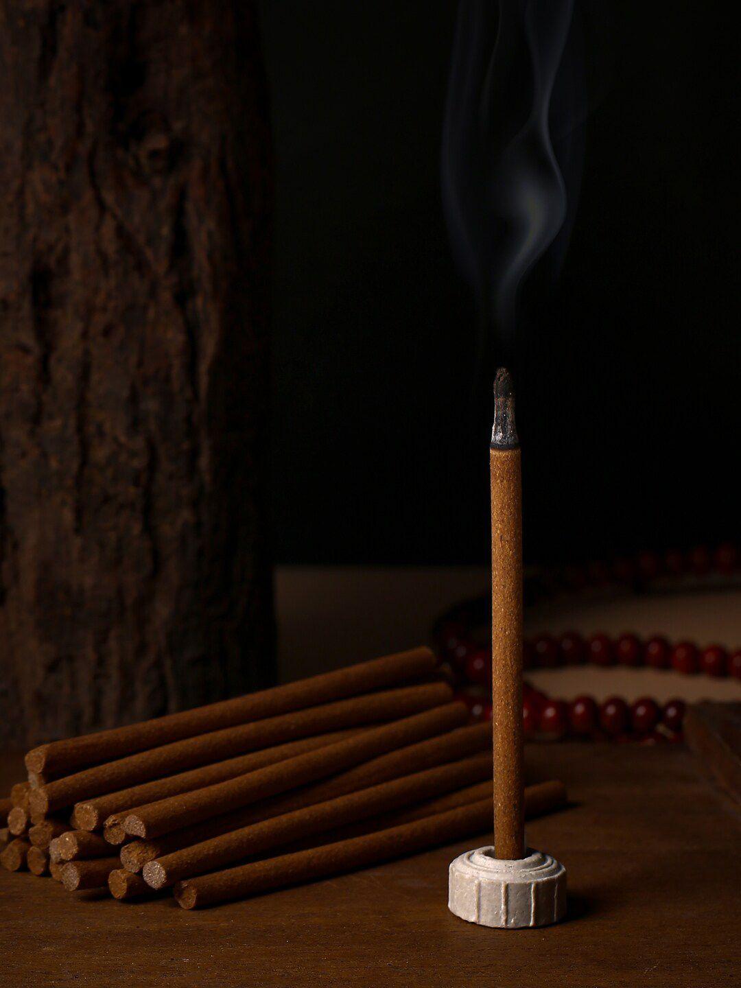 rdk beige kesar chandan charcoal free incense sticks with holder - 100g