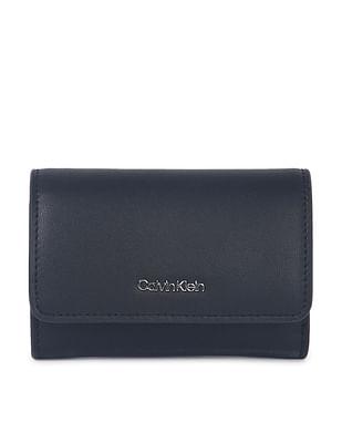 recycled polyester solid flap over wallet