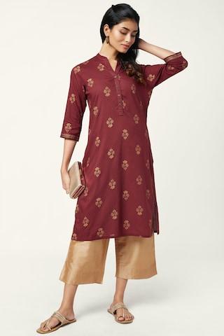 red floral print ethnic mandarin 3/4th sleeves knee length women regular fit kurta