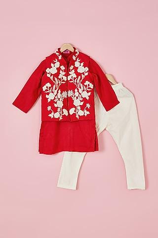 red-silk-&-cotton-silk-embroidered-nehru-jacket-set-for-boys