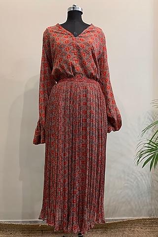 red yana printed skirt set