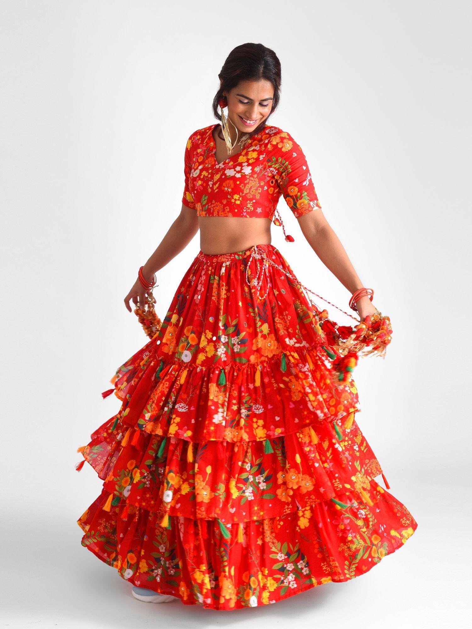 red 3 tier lehenga (set of 2)