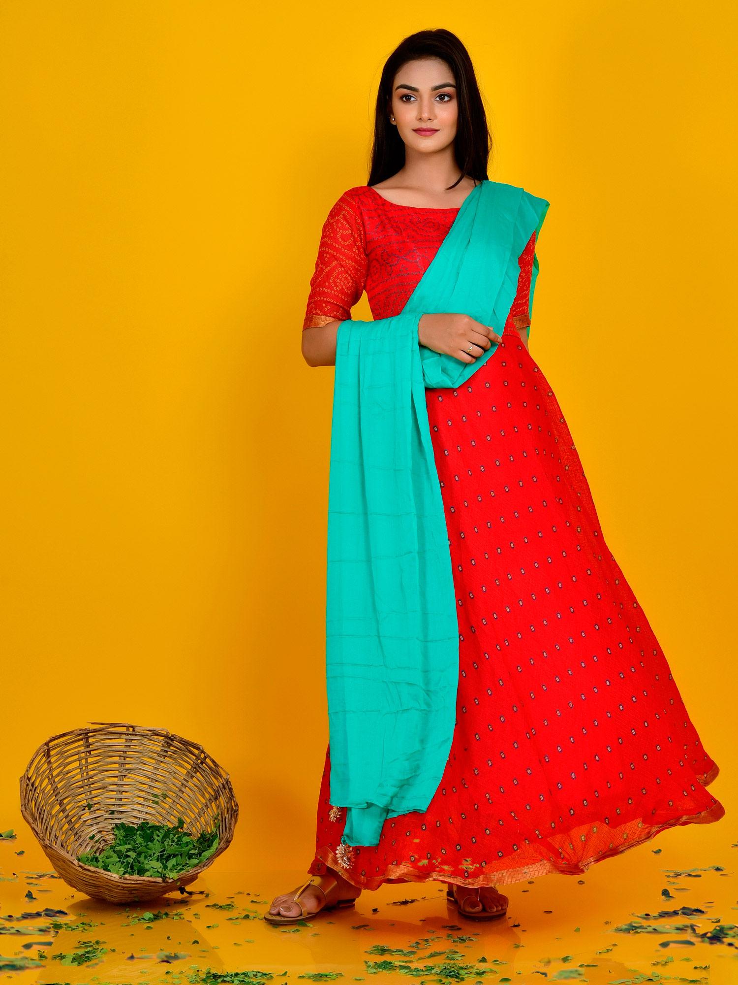 red bandhani dress with dupatta (set of 2)