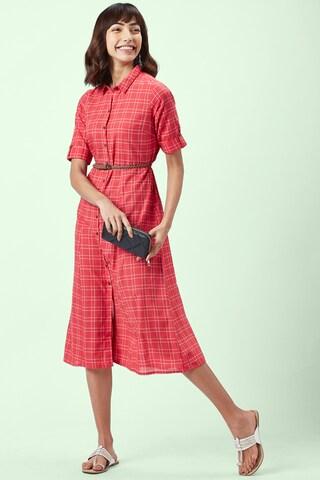 red check regular collar casual full length half sleeves women regular fit dress