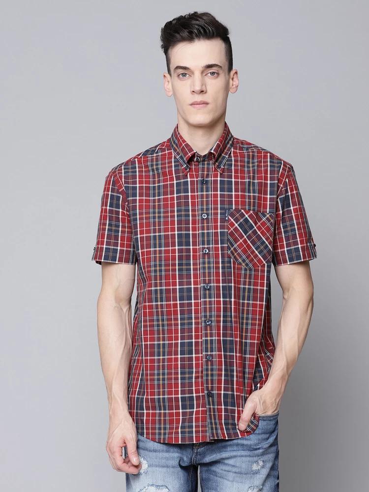 red checked collar shirt