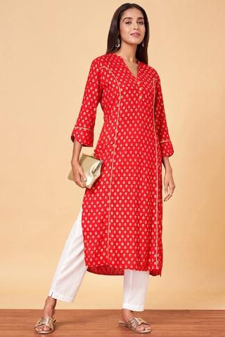 red cut & sew calf-length  casual women regular fit  kurta