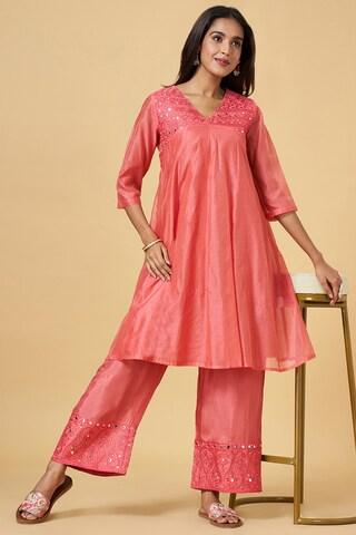 red embroidered ethnic 3/4th sleeves v neck women regular fit  pant kurta set