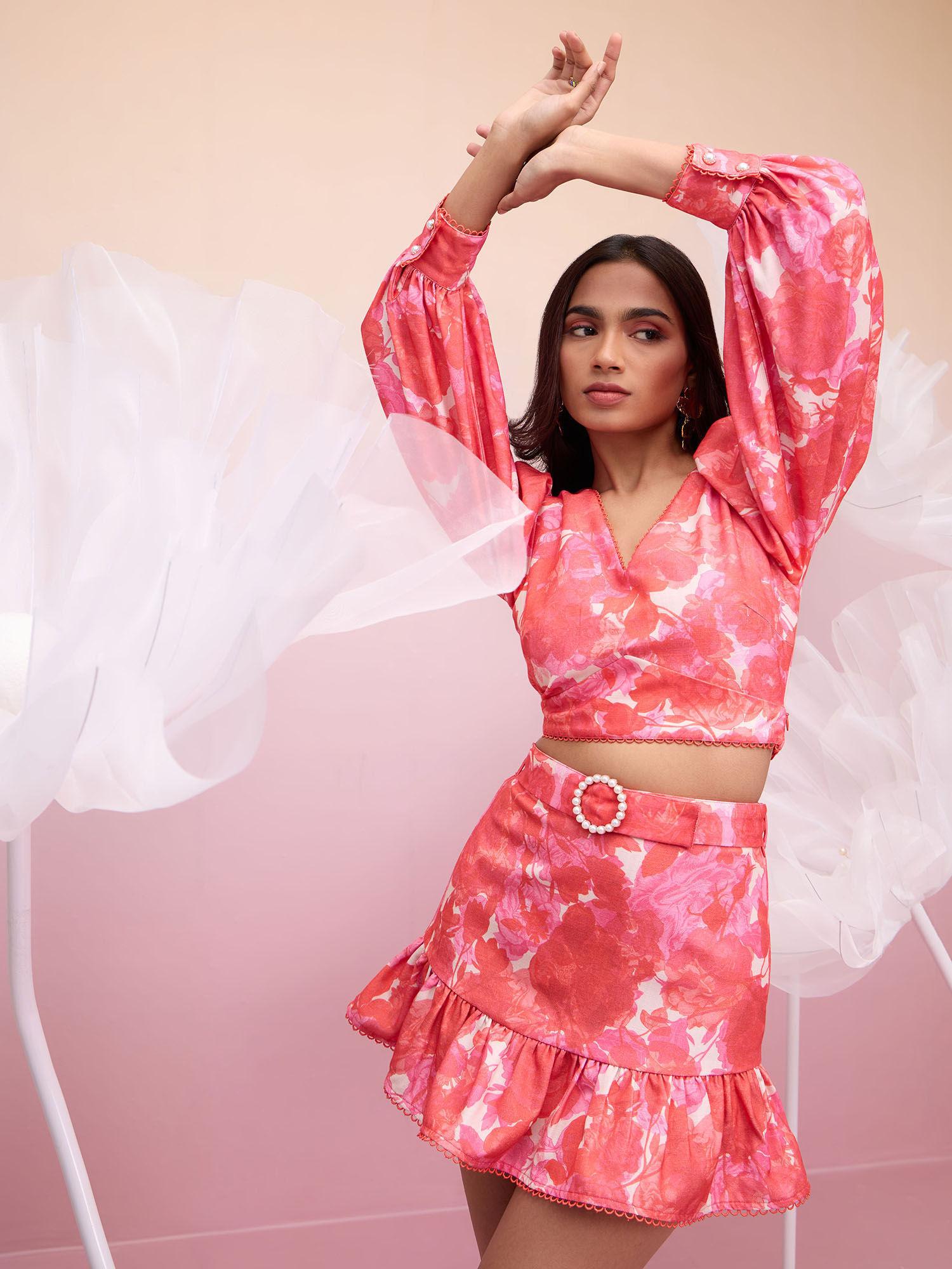 red floral printed v neck lace crop top and belt with skirt (set of 3)