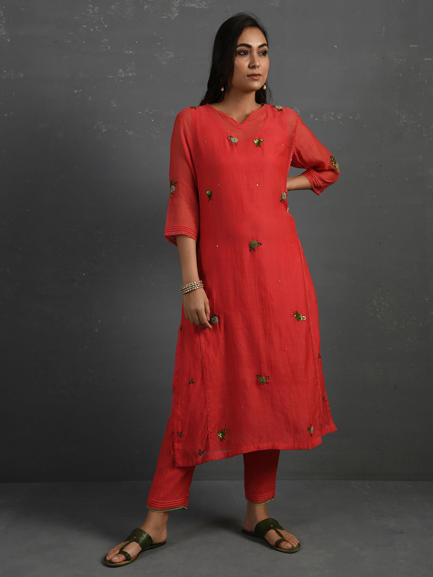 red hand embroidered kurta (set of 4)