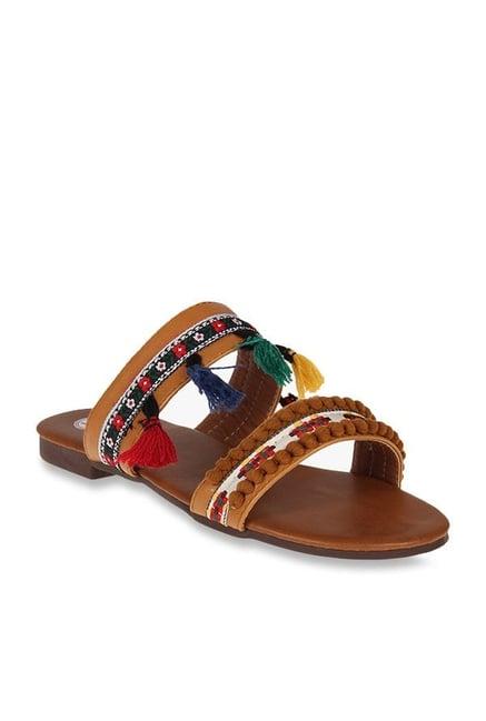 red pout tan casual sandals