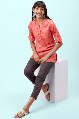 red printed casual 3/4th sleeves mandarin women regular fit tunic