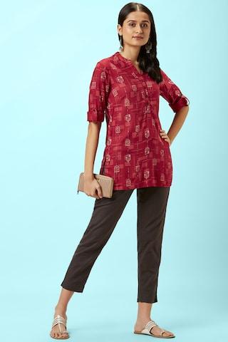 red printed casual 3/4th sleeves mandarin women regular fit tunic
