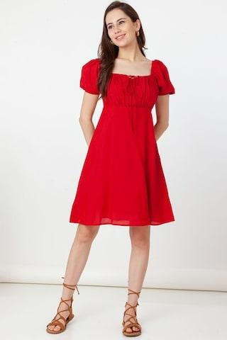 red solid knee length casual women regular fit dress