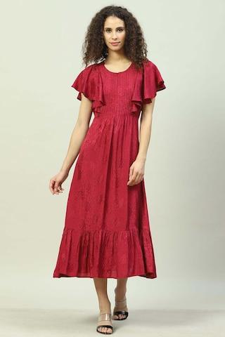 red solid viscose round neck women flared fit dresses