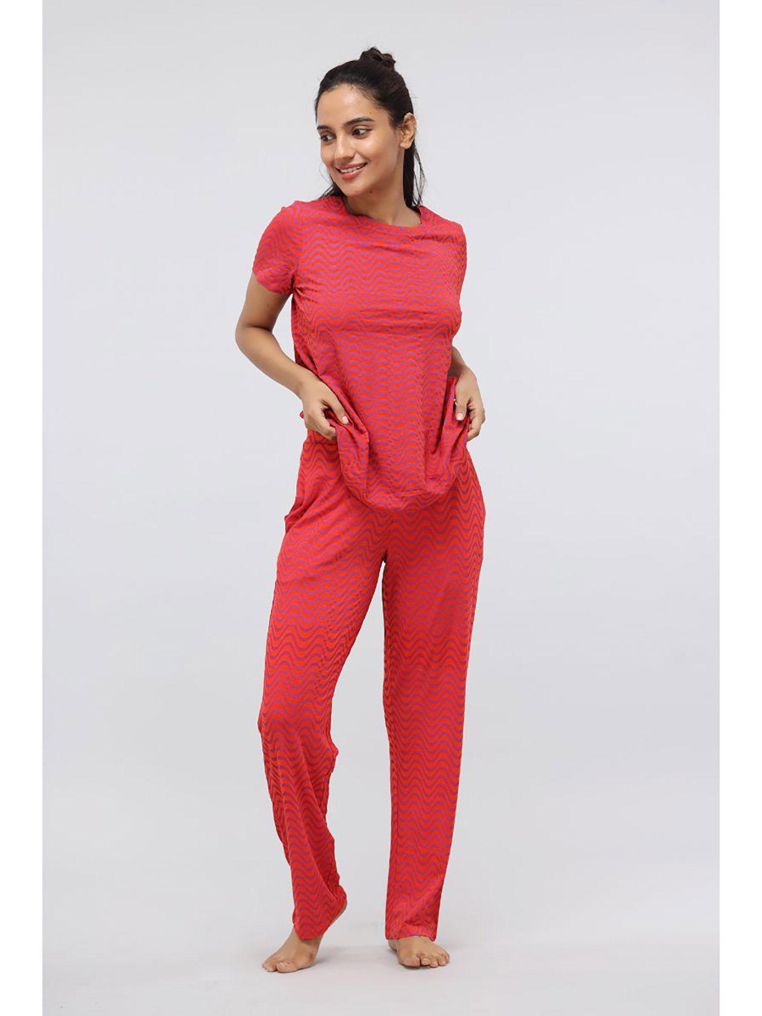 red wavy modal printed pajama (set of 2)