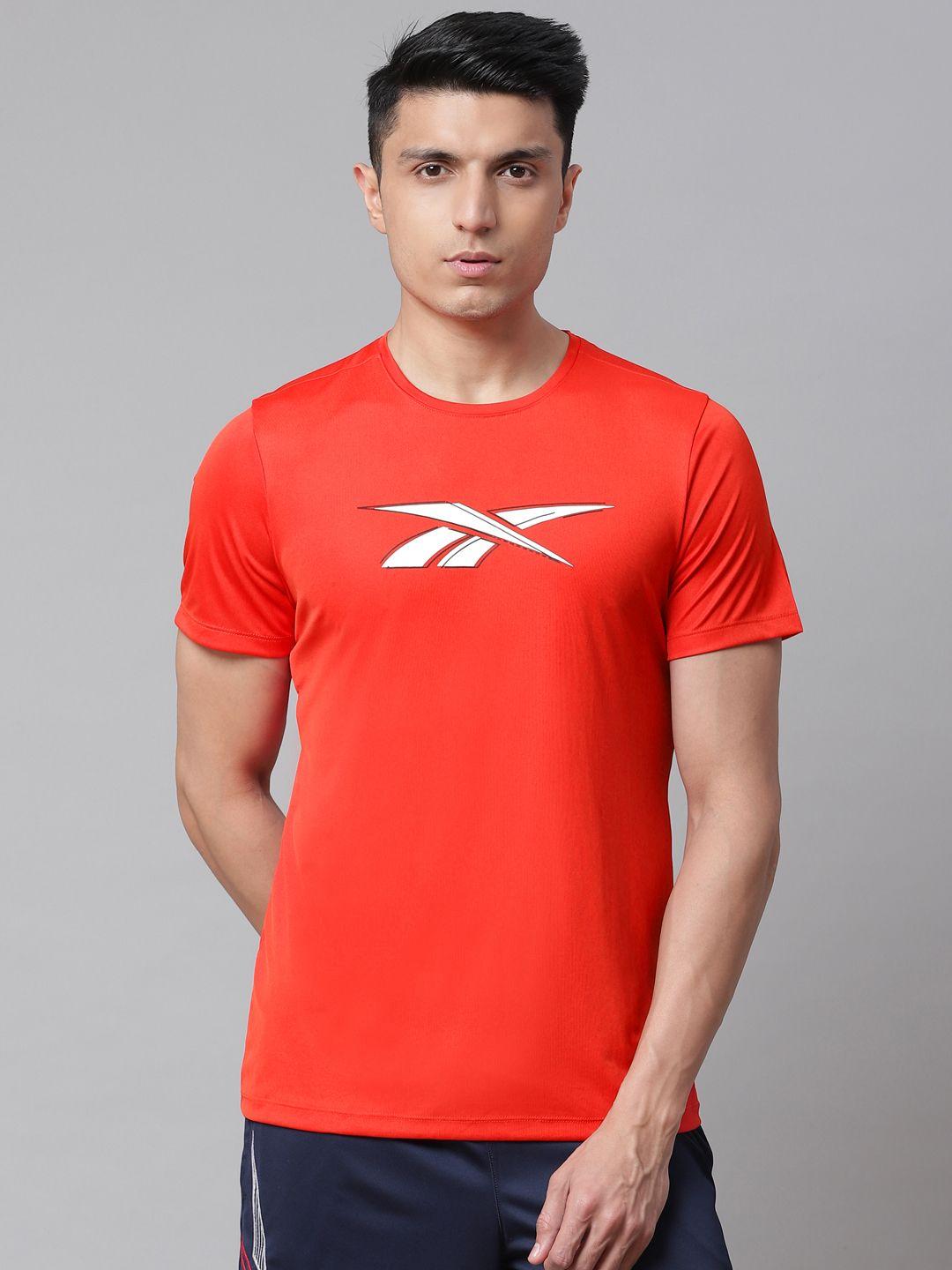 reebok men coral red & white slim fit brand logo print training t-shirt