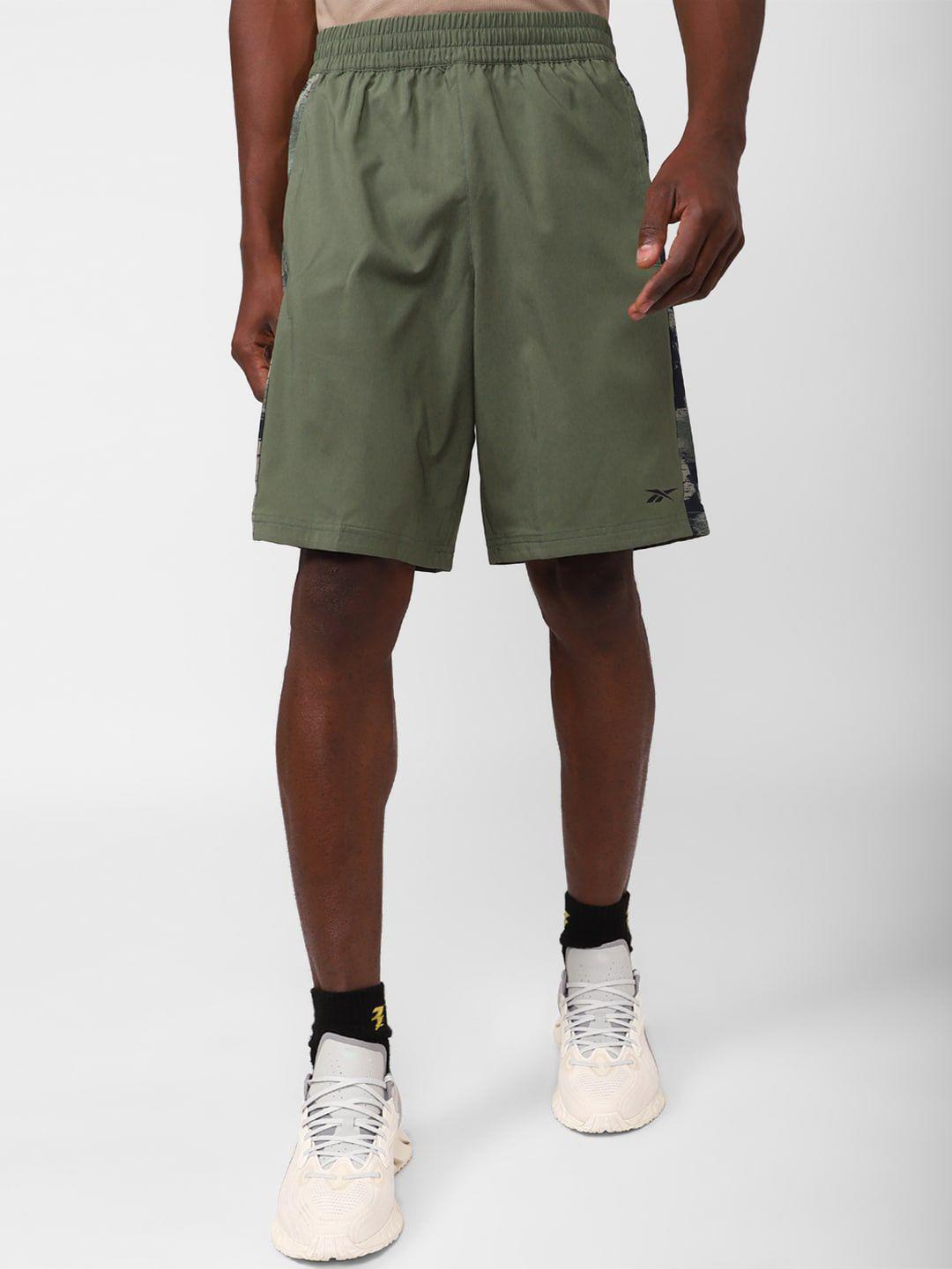 reebok men train camo woven mid-rise shorts