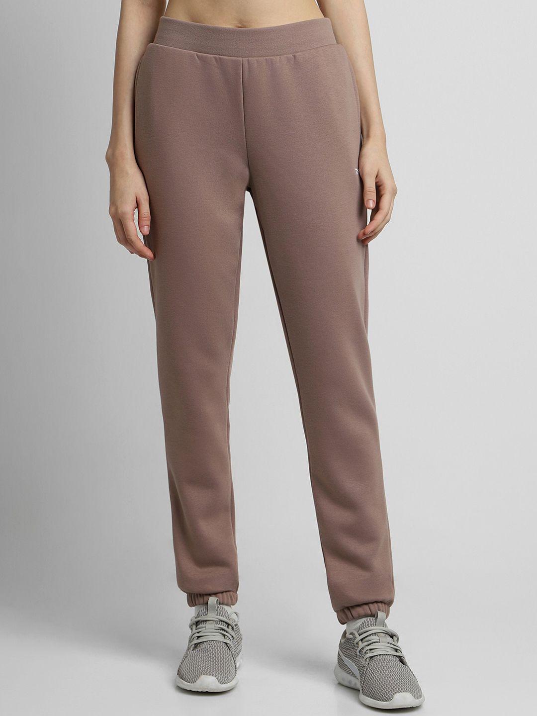 reebok women mid-rise lux fleece joggers