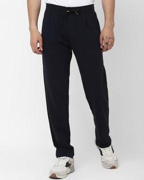 regular fit trousers with insert pockets
