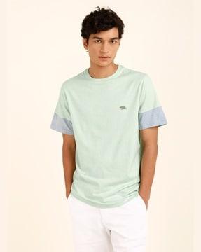 regular fit crew-neck t-shirt with colourblock sleeves
