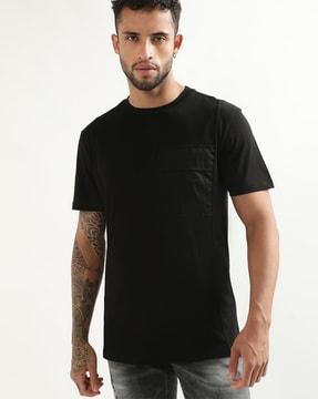 regular fit crew-neck t-shirt with flap pocket