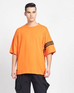 regular fit crew-neck t-shirt with logo print