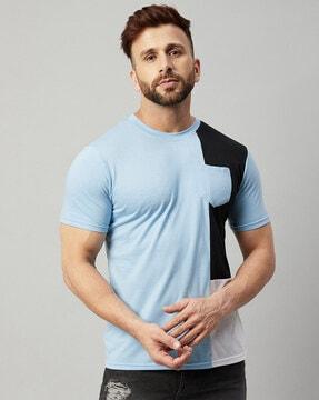 regular fit crew-neck t-shirt with patch pocket