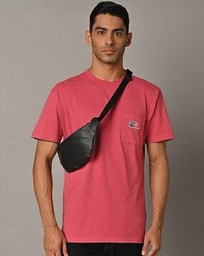 regular fit crew-neck t-shirt with patch pocket