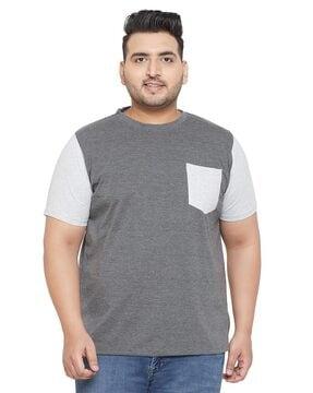 regular fit crew-neck t-shirt with patch pocket