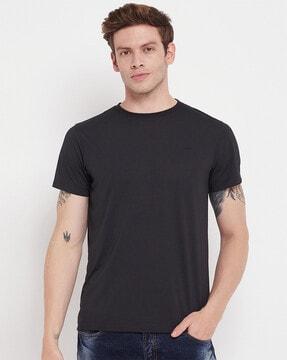 regular fit crew-neck t-shirt with short sleeves