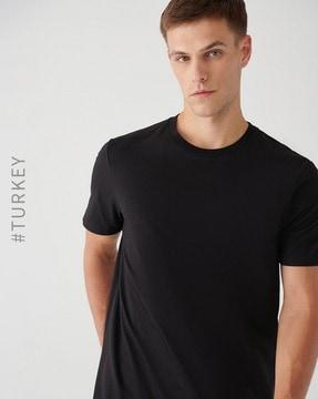 regular fit crew-neck t-shirt with short sleeves