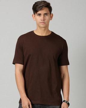 regular fit crew-neck t-shirt with short sleeves