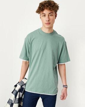 regular fit crew-neck t-shirt with short sleeves