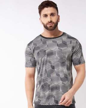 regular fit geometric print crew-neck t-shirt