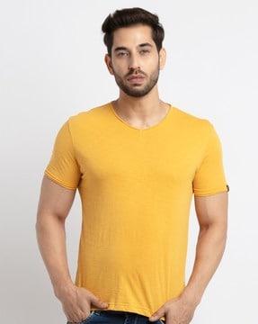 regular fit heathered v-neck t-shirt