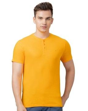 regular fit henley-sleeves crew-neck t-shirt