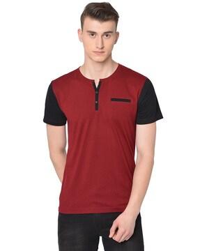 regular fit henley t-shirt with colourblock sleeves