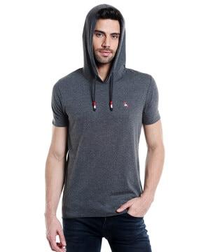 regular fit hooded t-shirt with short sleeves