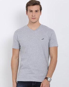 regular fit logo print v-neck t-shirt